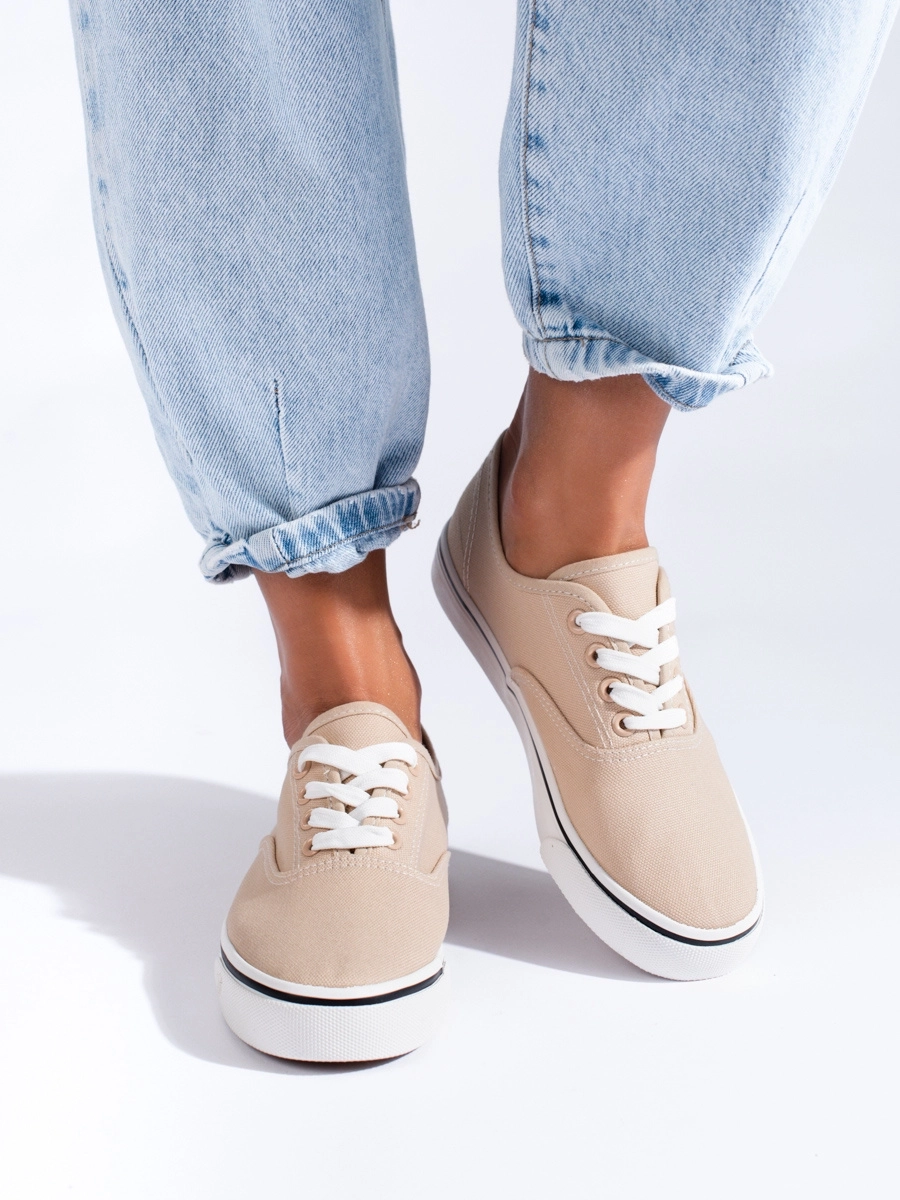 Adidași eleganți de culoare bej pentru femei fără toc