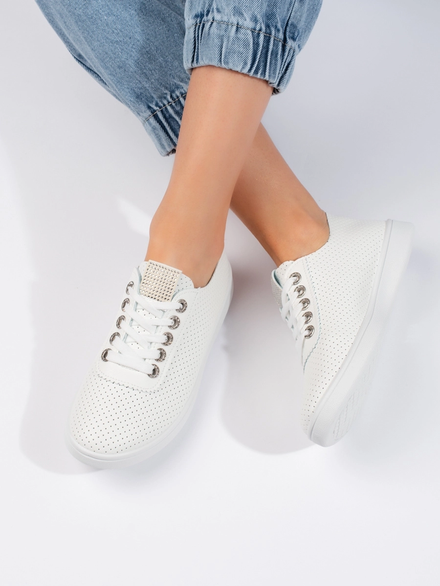 Adidași fără toc de culoare albă exclusivistă pentru femei