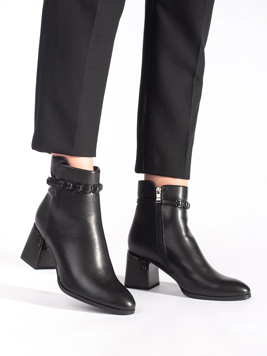 Botine confortabile pentru femei negre pe călcâi plat